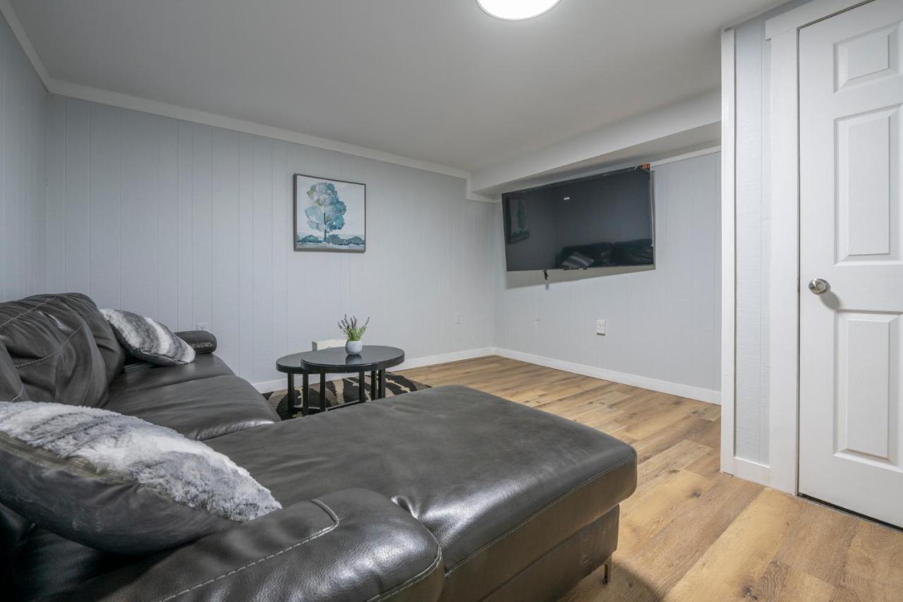 Centerstreet-Cozy 1Bedroomsuite YYC Buitenkant foto